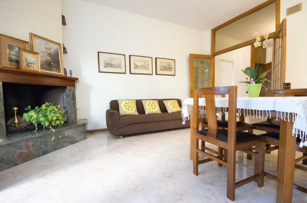 Casa Fedora Lägenhet Lecce Exteriör bild